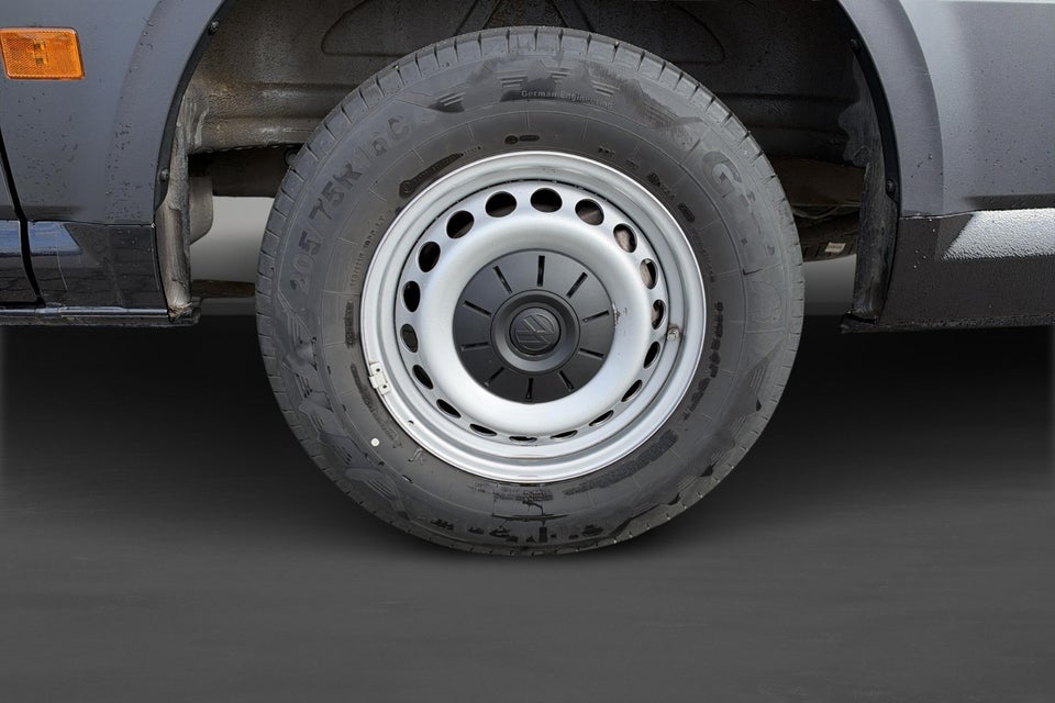 VW Crafter 35 2,0 TDi 177 Kassevogn L3H2 aut.