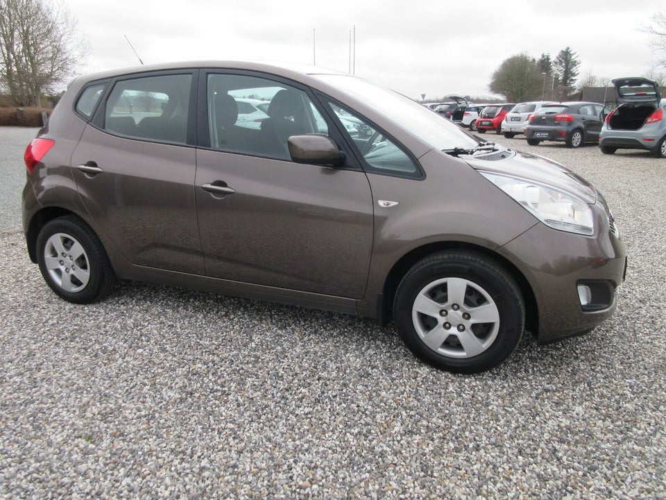 Kia Venga 1,4 CVVT Style+ 5d