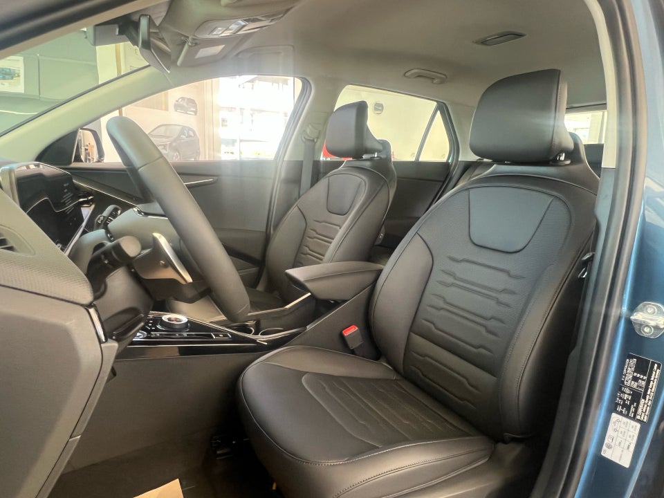 Kia Niro 64 EV Prestige 5d