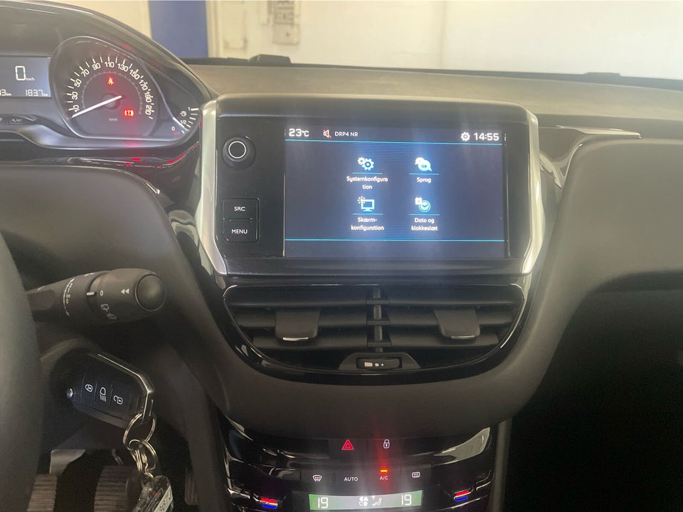Peugeot 208 1,2 VTi 82 Strike 5d