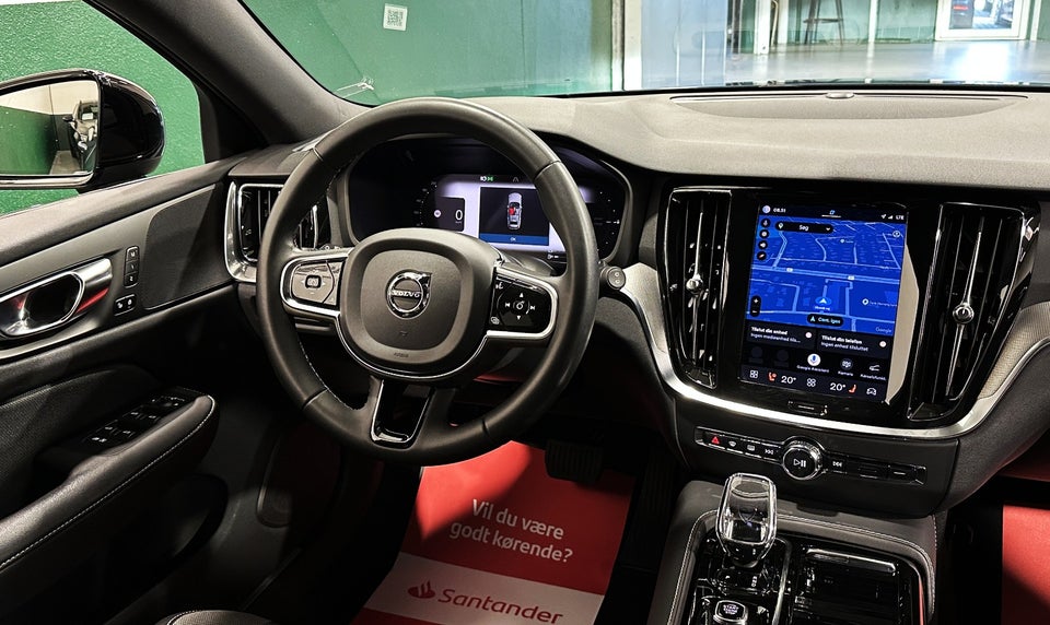 Volvo V60 2,0 T6 ReCharge Plus Dark aut. AWD 5d