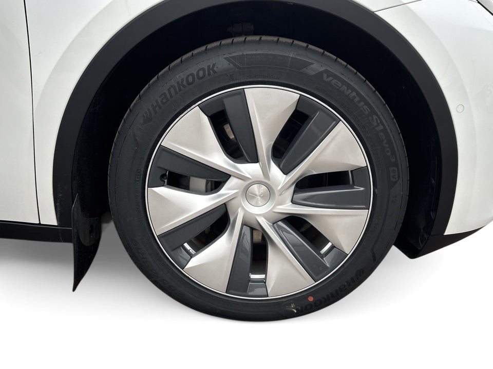 Tesla Model Y Long Range AWD 5d