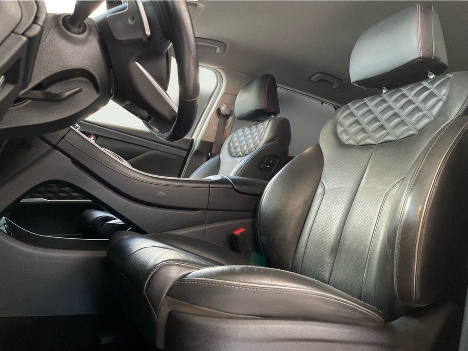 Hyundai Santa Fe 1,6 PHEV Essential aut. 4WD 7prs 5d