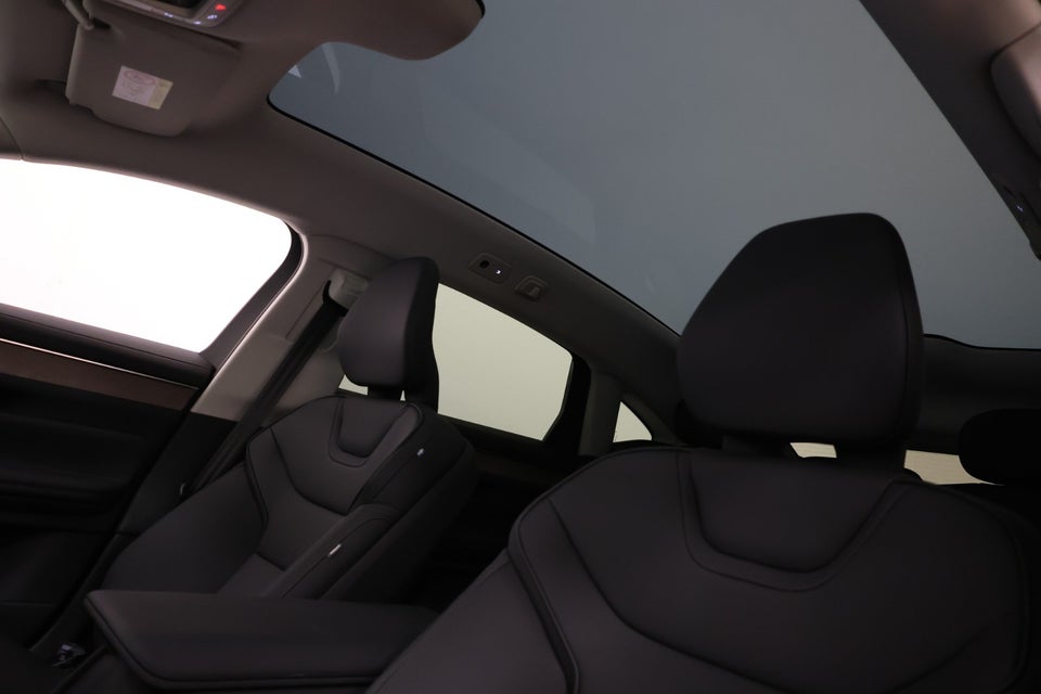 Volvo ES90 Extended Range Plus 4d