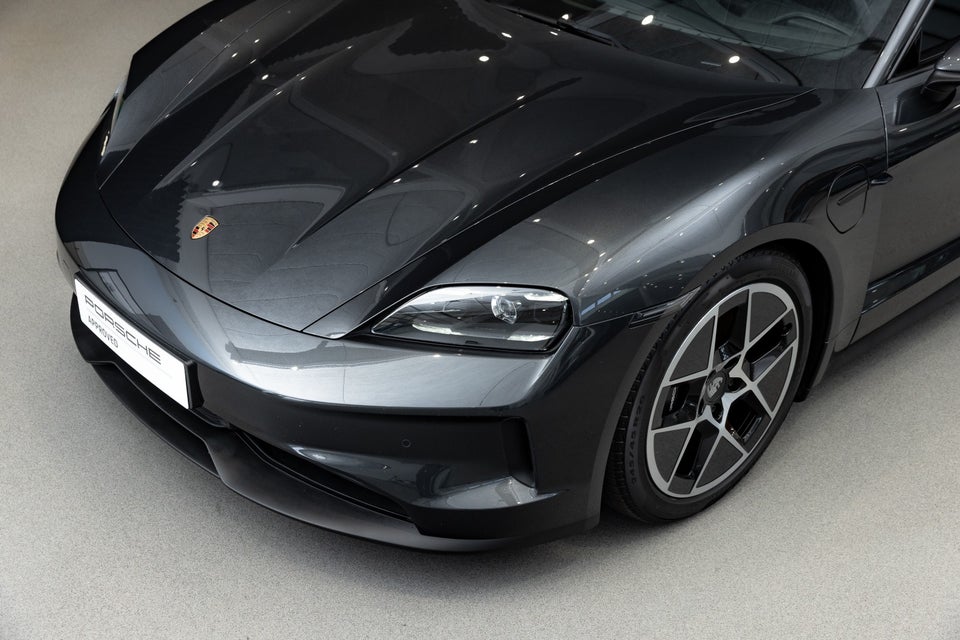 Porsche Taycan Performance+ Sport Turismo 5d
