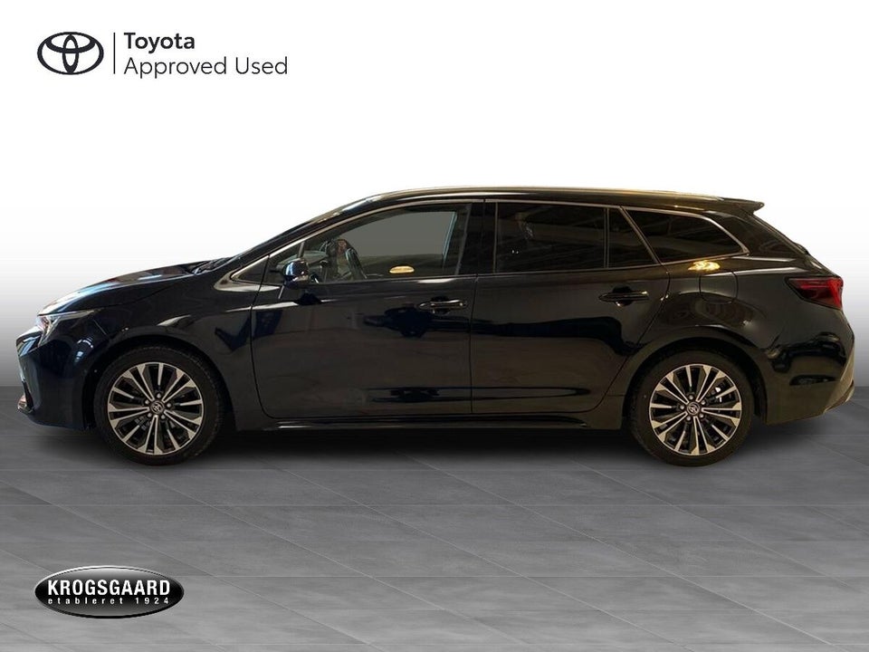 Toyota Corolla 1,8 Hybrid Style Touring Sports e-CVT 5d