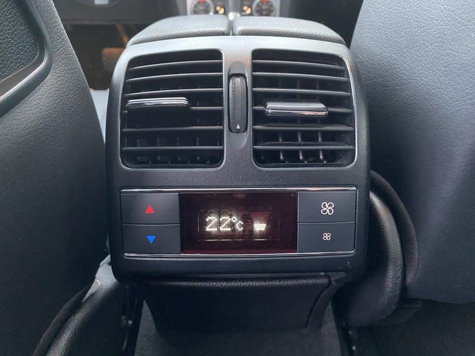 Mercedes C220 2,2 CDi Avantgarde stc. aut. 5d