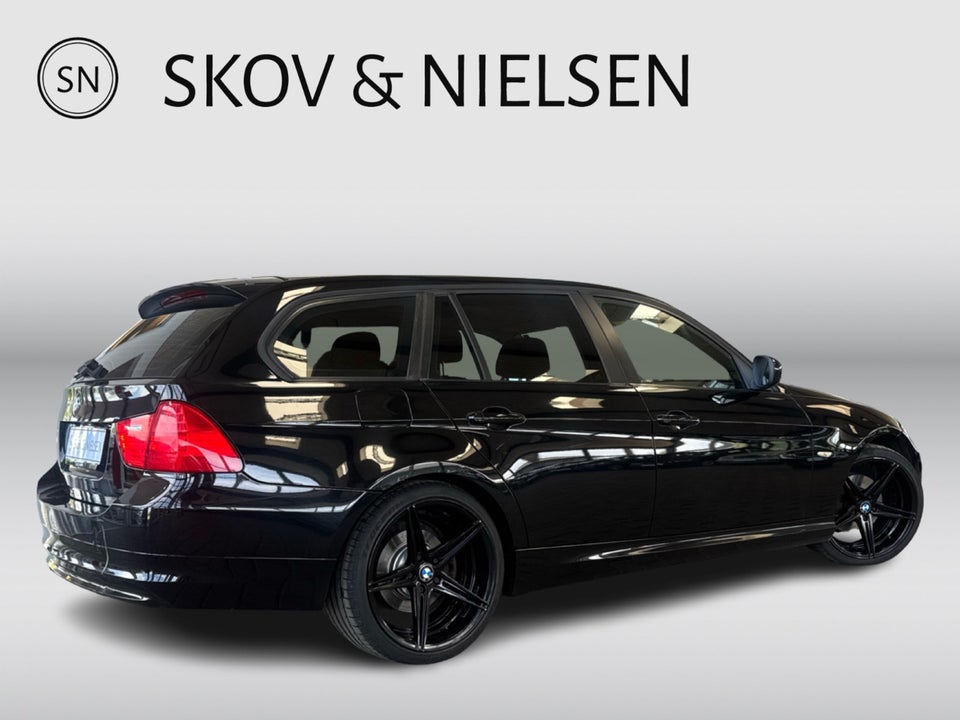 BMW 318d 2,0 Touring 5d