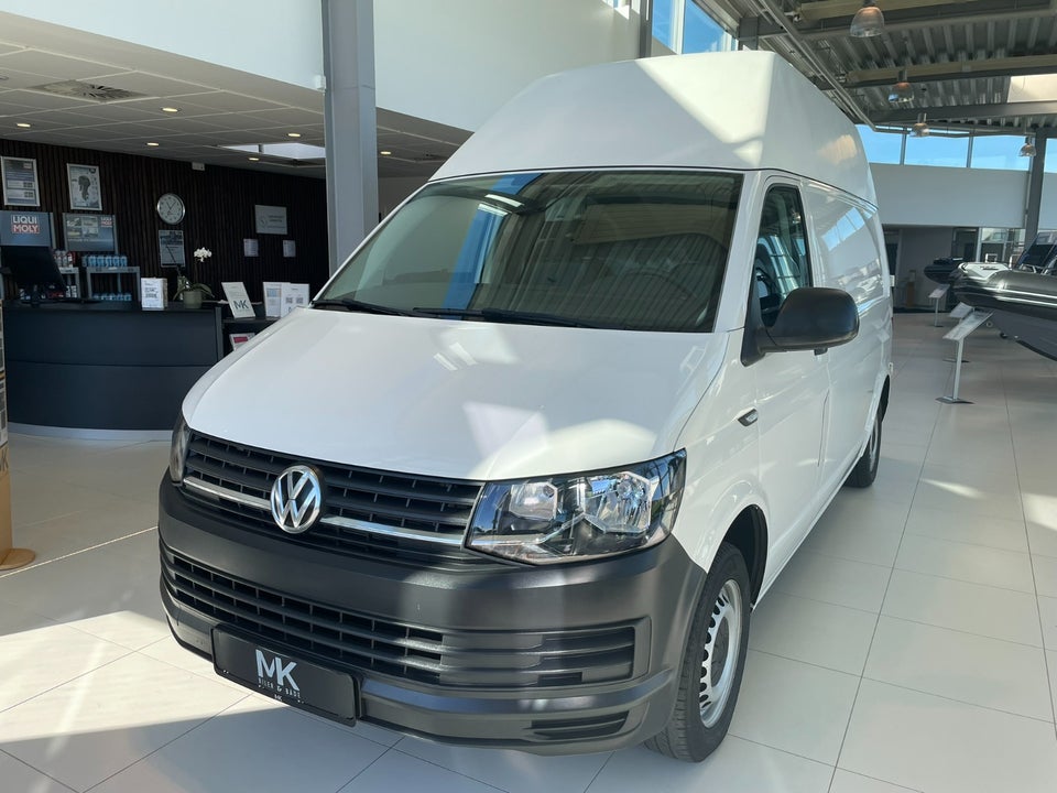 VW Transporter 2,0 TDi 102 Kassevogn lang