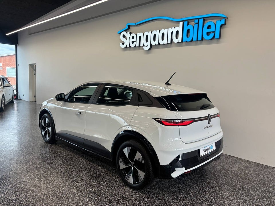 Renault Megane E-Tech 40 Equilibre 5d