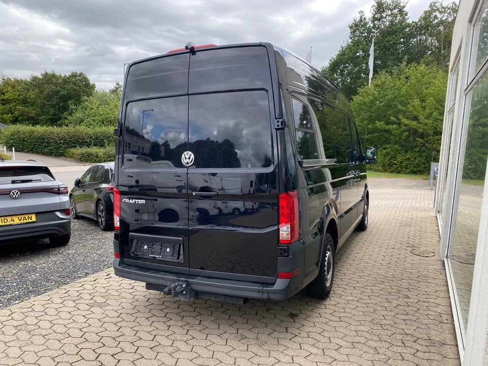 VW Crafter 35 2,0 TDi 177 Kassevogn L3H3 aut.