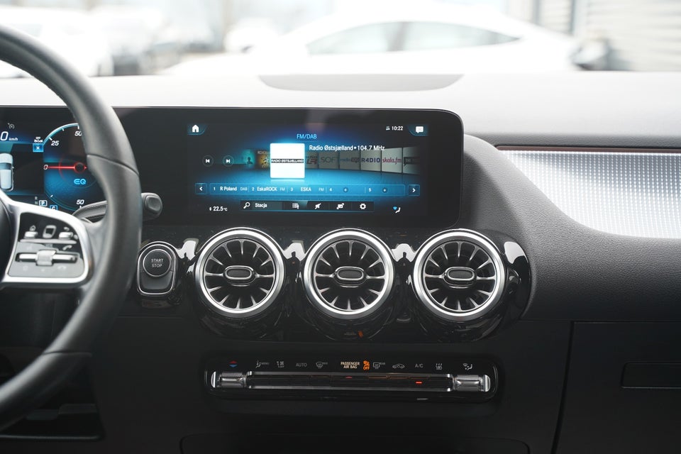 Mercedes EQA250 Progressive 5d