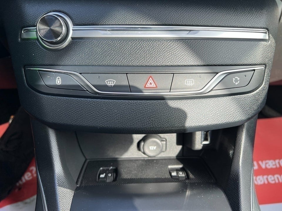 Peugeot 308 1,6 BlueHDi 120 Allure Sky SW EAT6 5d