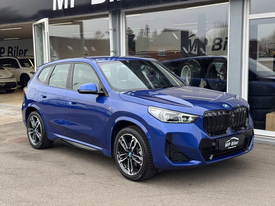 BMW iX1 xDrive30 M-Sport 5d