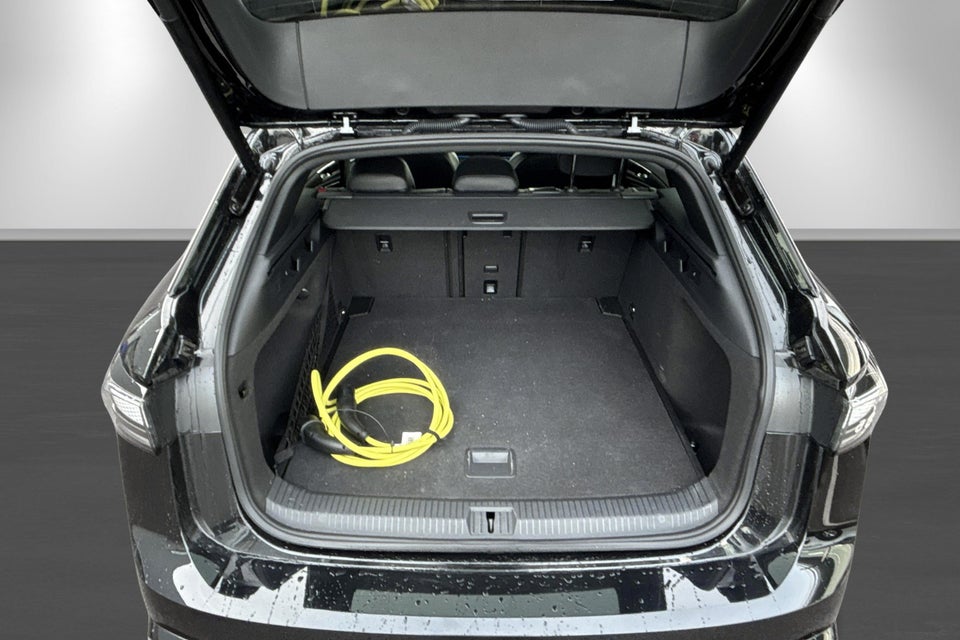 VW ID.7 77 Style+ Tourer 5d