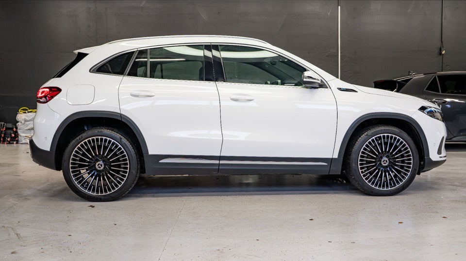 Mercedes EQA250 Progressive 5d