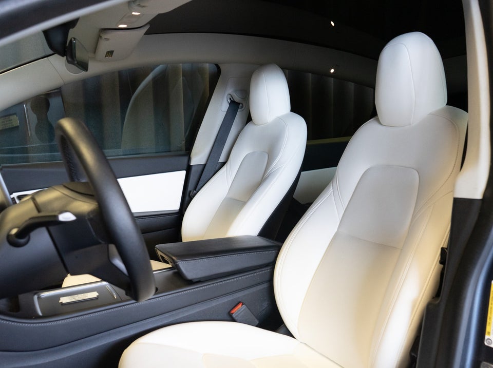 Tesla Model Y Performance AWD 5d