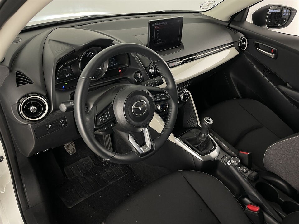 Mazda 2 1,5 e-SkyActive-G Centre-Line 5d