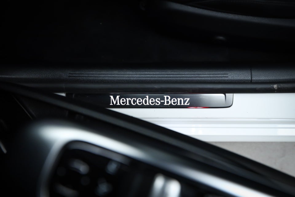 Mercedes C300 e 2,0 AMG Line stc. aut. 5d