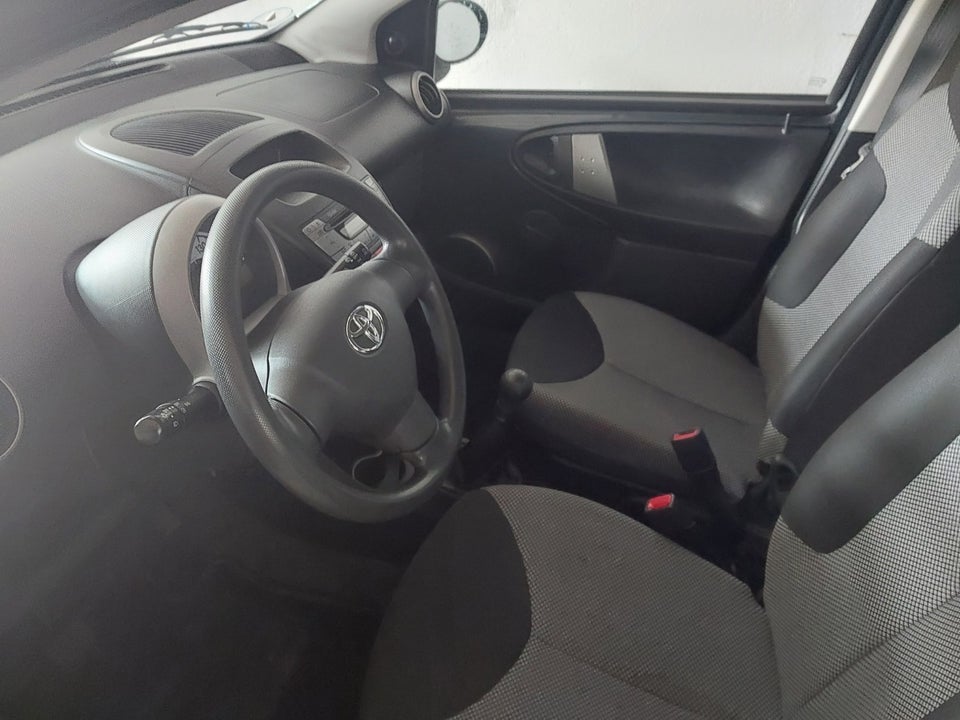 Toyota Aygo 1,0 VVT-i T1 5d