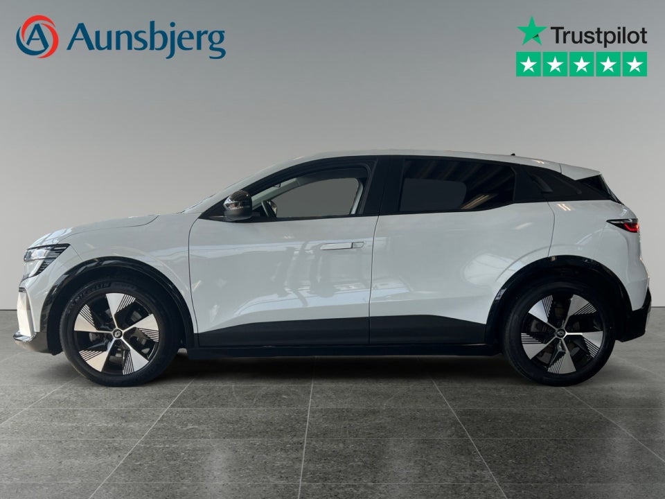 Renault Megane E-Tech 40 Equilibre 5d