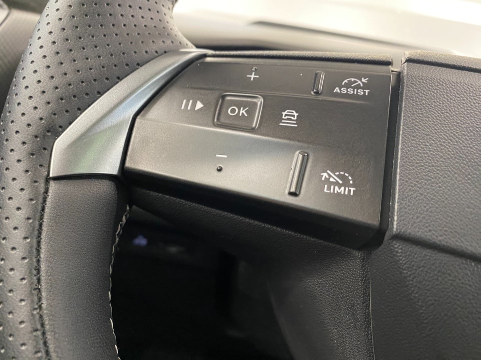 Opel Grandland-e 73 GS Sky 5d