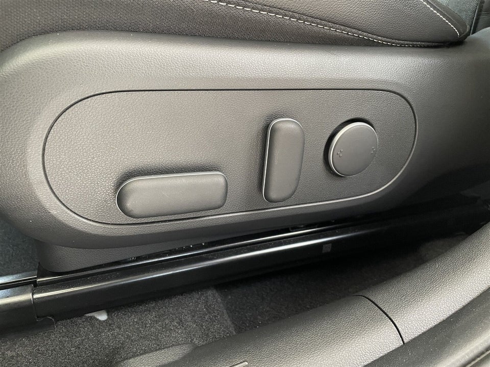 Hyundai Kona 65 EV Ultimate 5d