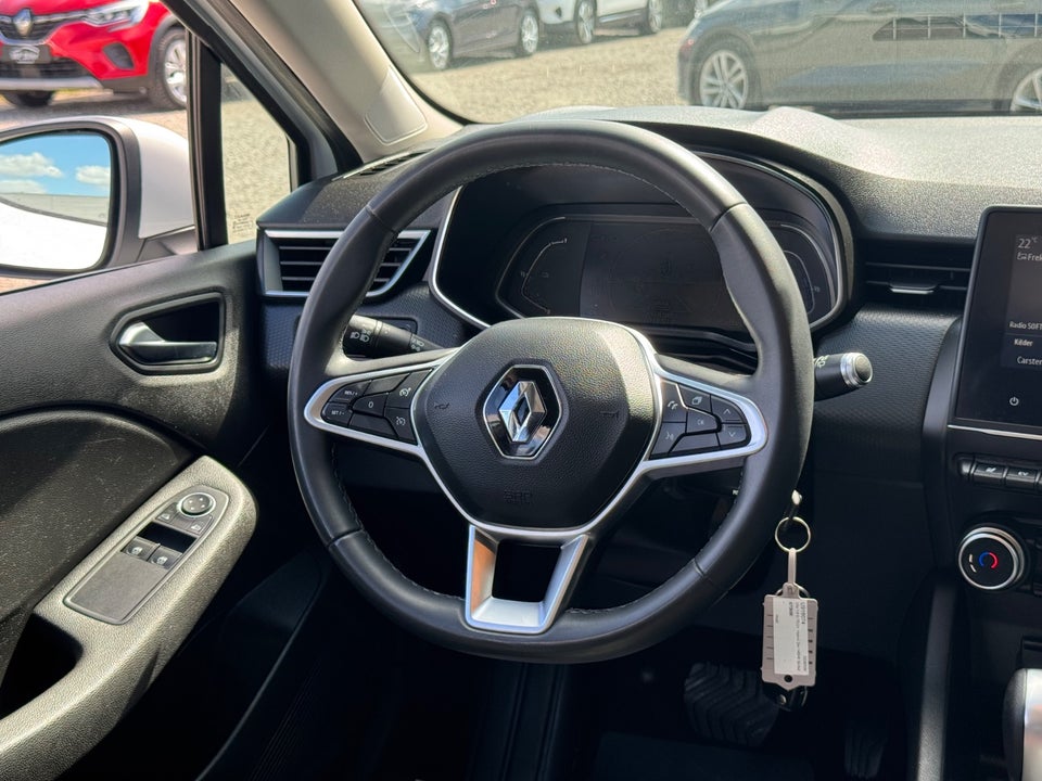 Renault Clio V 1,6 E-Tech Zen 5d