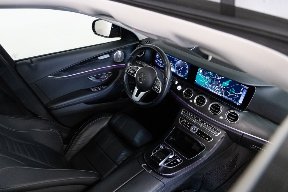 Mercedes E300 de 2,0 Avantgarde stc. aut. 5d