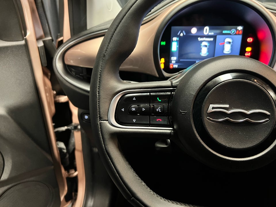 Fiat 500e 42 Icon 3+1 4d