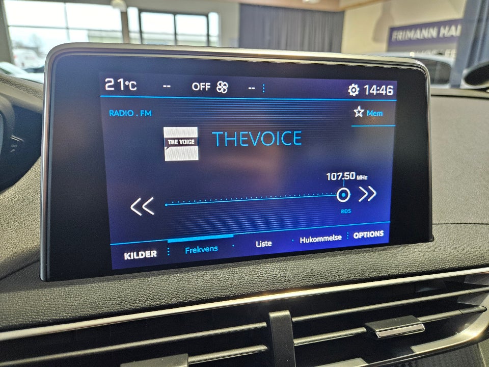 Peugeot 3008 1,2 e-THP 130 Strike 5d