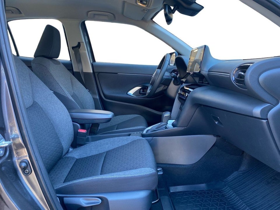 Toyota Yaris Cross 1,5 Hybrid Active Tech+ e-CVT 5d