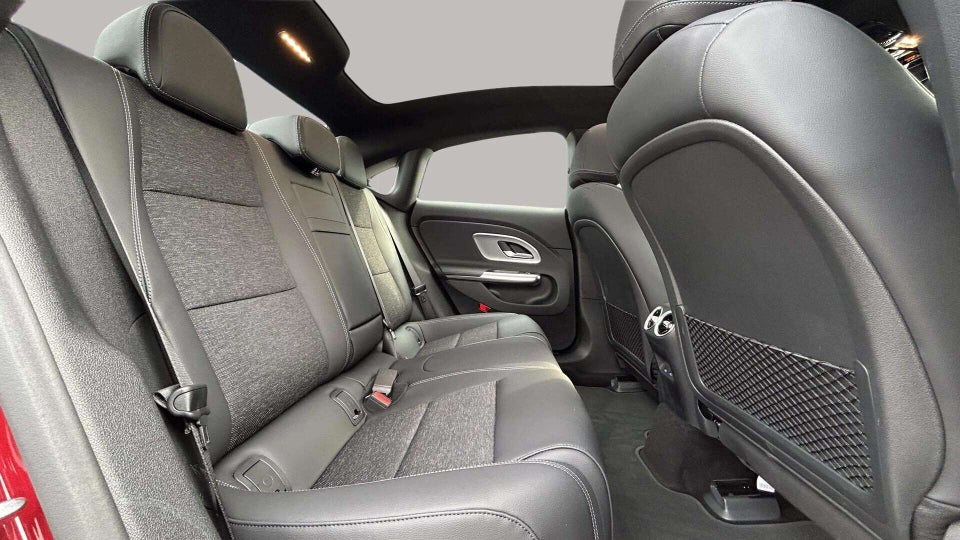 Mercedes CLA200 electric Progressive Advance Plus 4d