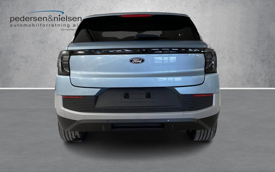 Ford Explorer 82 Select Extended Range 5d