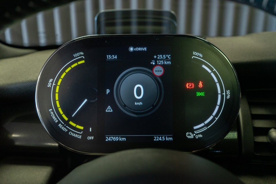 MINI Cooper SE Yours Trim 3d