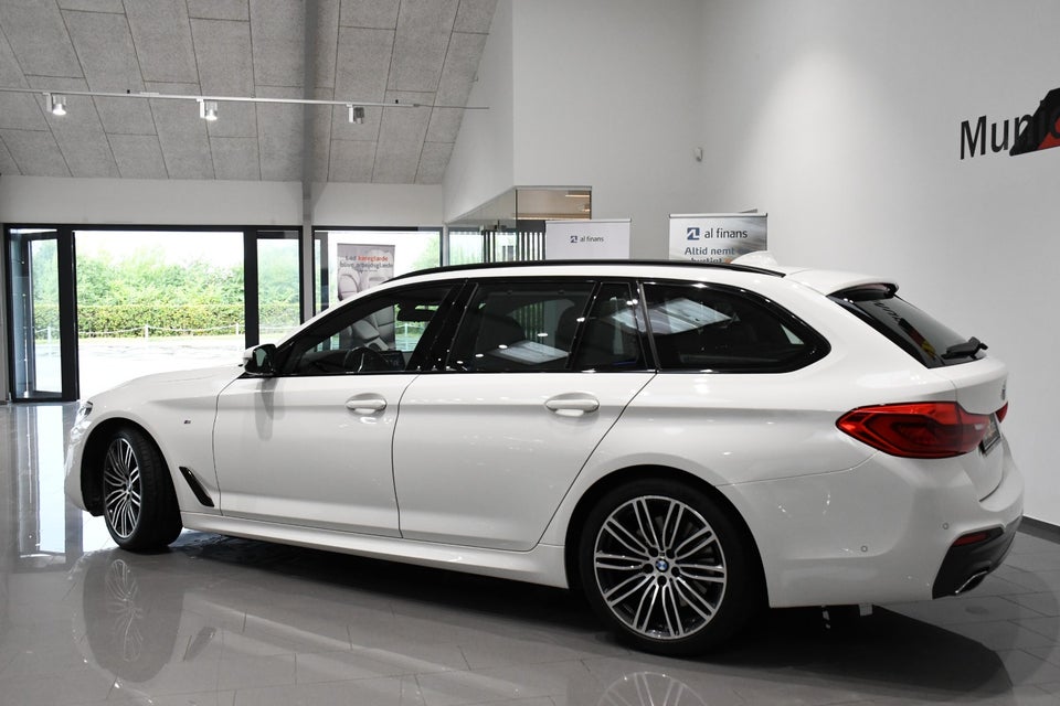 BMW 530d 3,0 Touring M-Sport xDrive aut. Van 5d