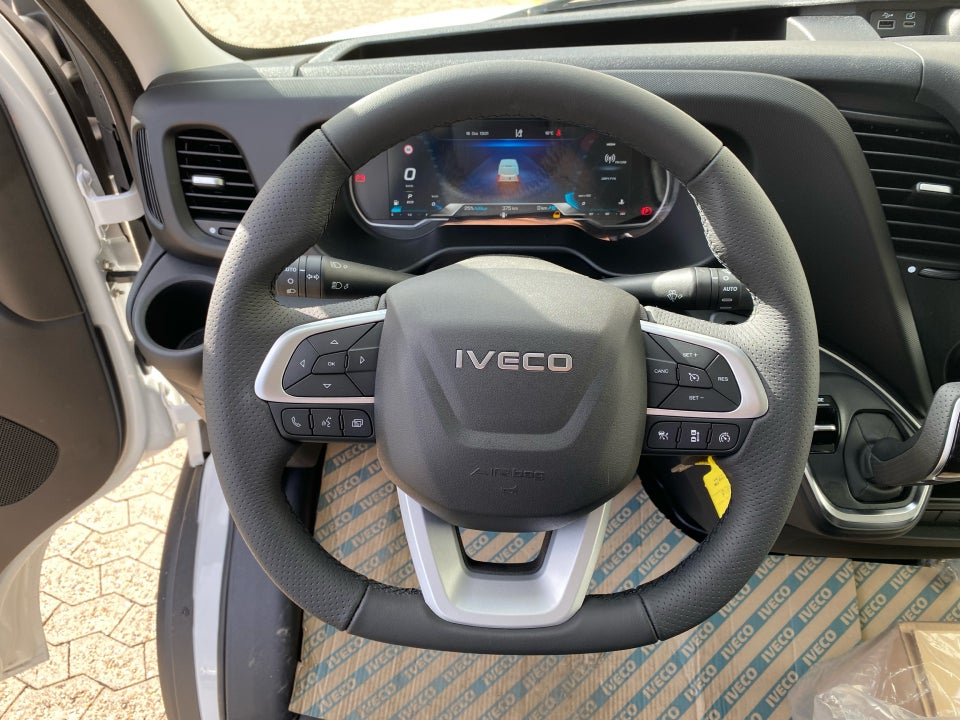 Iveco Daily 3,0 35C18 12m³ Van AG8