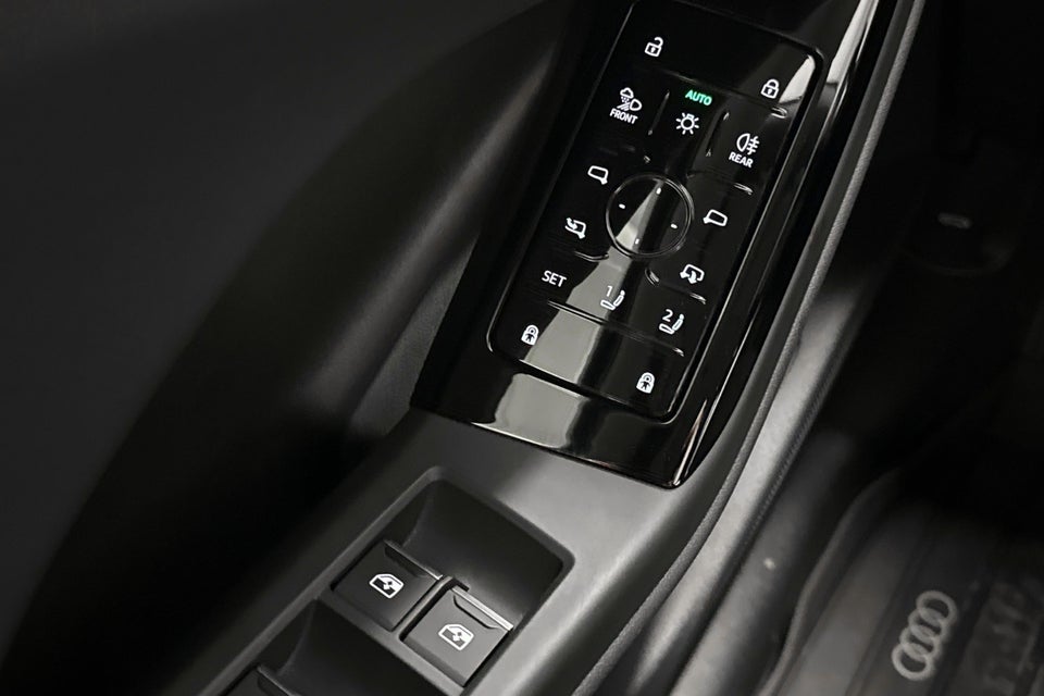 Audi Q6 e-tron Progress plus quattro 5d