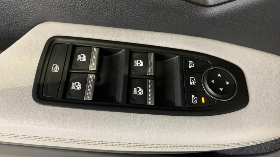 Renault Scenic E-Tech 87 Iconic 5d