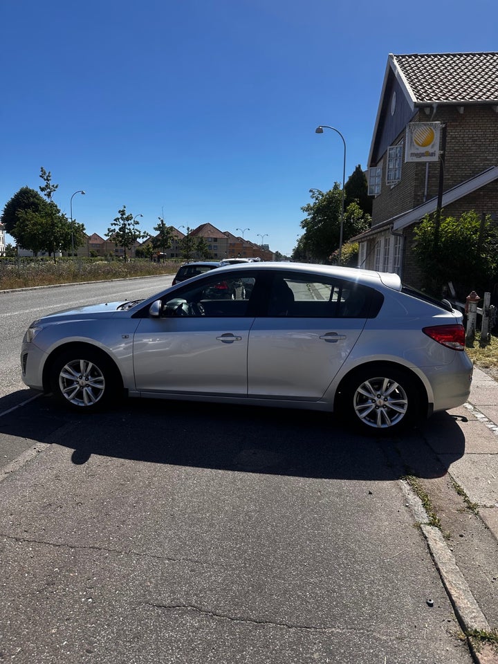 Chevrolet Cruze 1,8 LT 5d