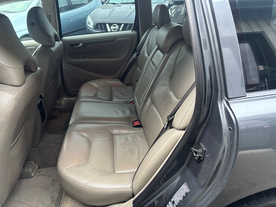 Volvo V70 2,4 170 5d