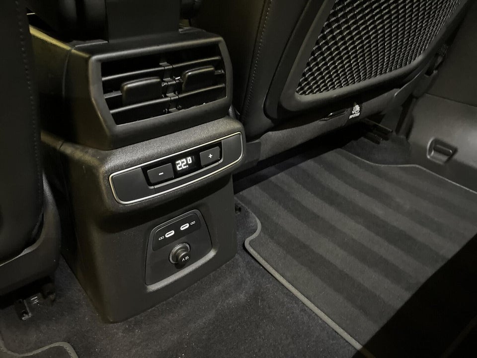 Audi Q4 e-tron 40 S-line Sportback 5d