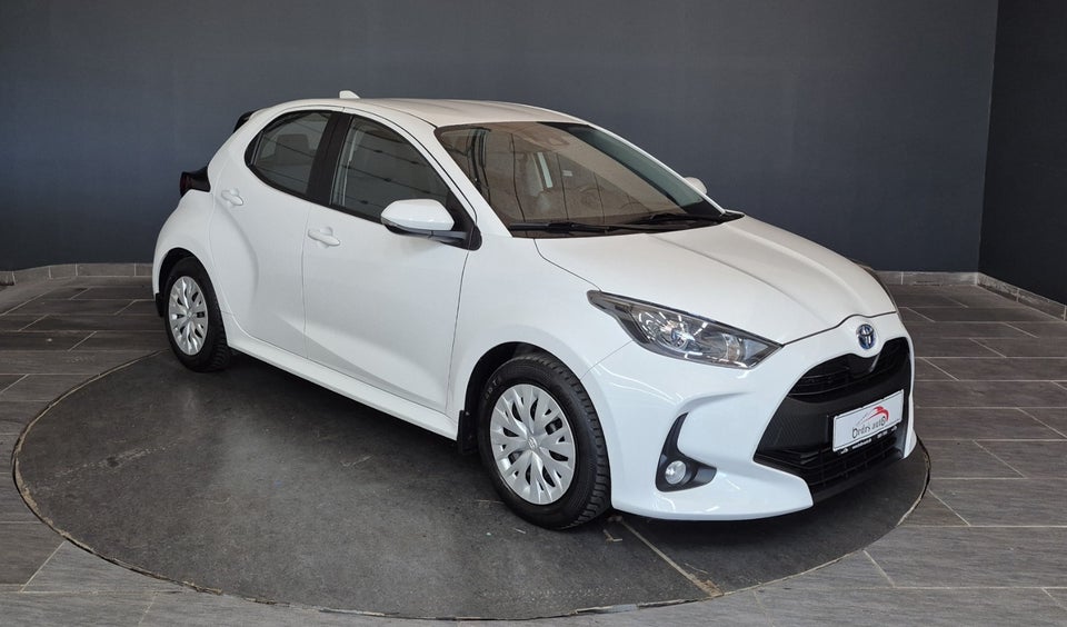 Toyota Yaris 1,5 Hybrid H3 e-CVT 5d
