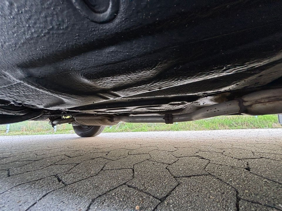 Mercedes 200 2,0  4d