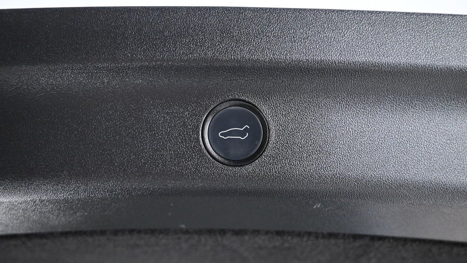 Tesla Model Y Long Range AWD 5d