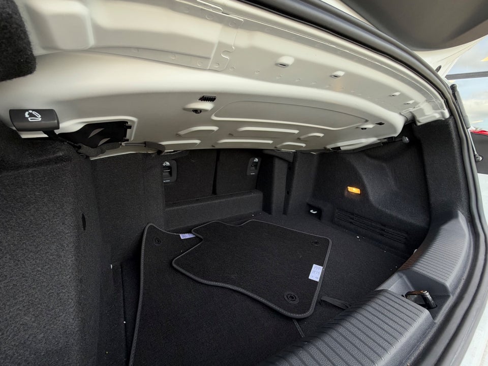 VW T-Roc 1,5 TSi 150 R-line Cabriolet DSG 2d