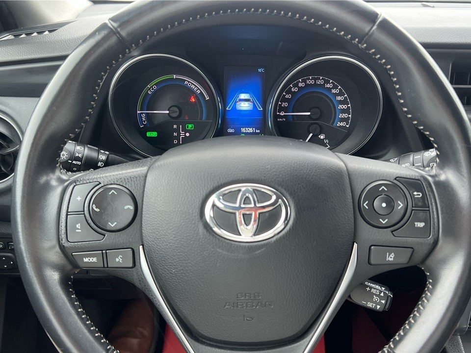 Toyota Auris 1,8 Hybrid H2 Selected CVT 5d