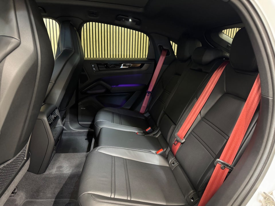 Porsche Cayenne 3,0 E-Hybrid Coupé Tiptr. 5d