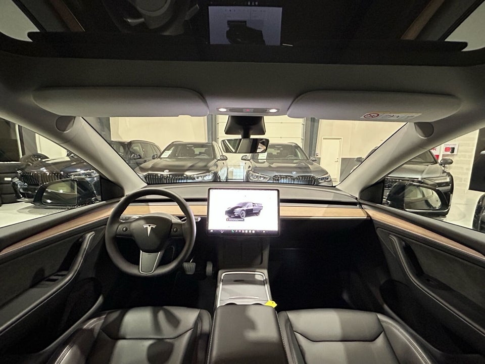 Tesla Model Y Long Range AWD 5d