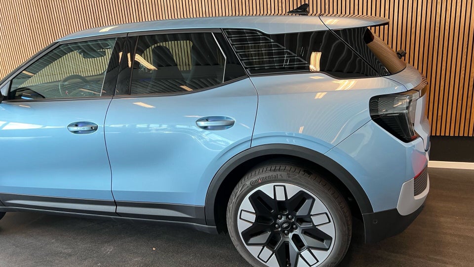 Ford Explorer 79 Premium Extended Range AWD 5d